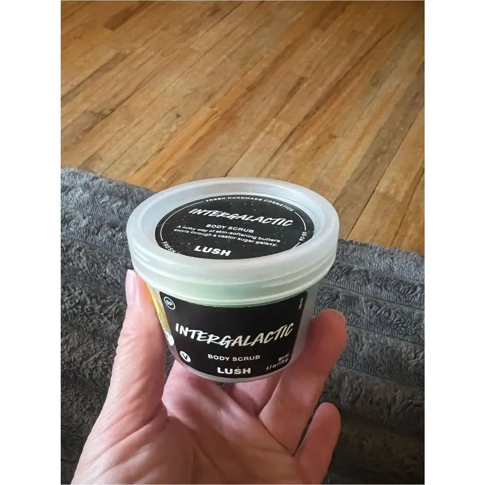 LUSH Intergalactic Body Scrub 4.7 oz DISCONTINUED NEVER USED